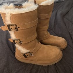UGG