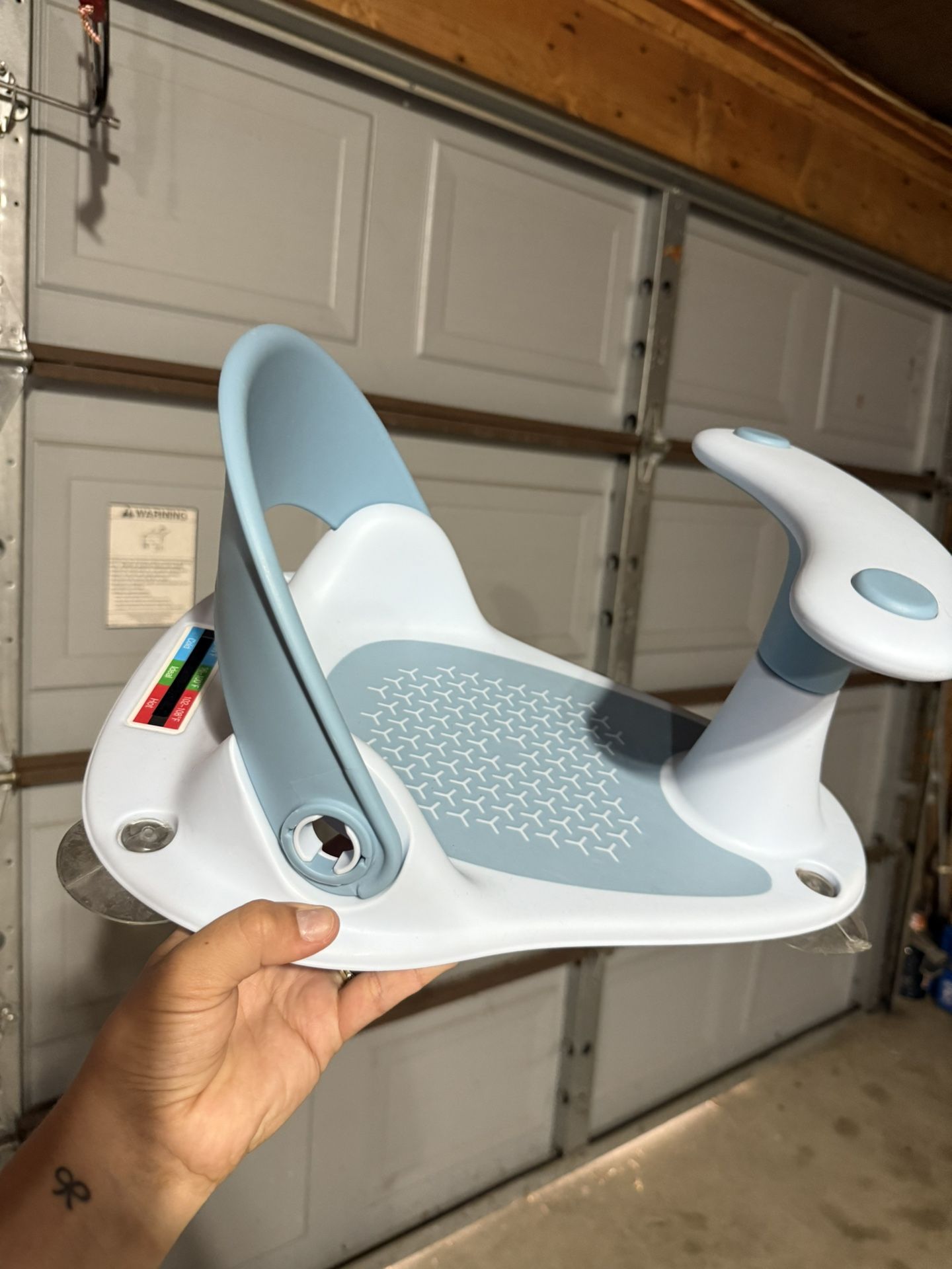 Kids Bath Seat W/ Temp Gauge
