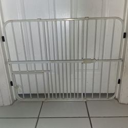 metaL SMALL pet gate 24" high expands 25"-41" wide (light rust SEE all pics) $10 FIRM