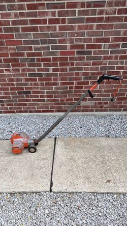 Electric lawn edger