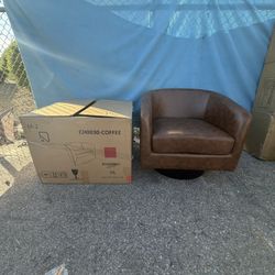 VINGLI 360°Swivel Accent Chair with Engineered Wood Base and Removable Cushion