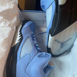 Air Jordan 5 "UNC" (New)