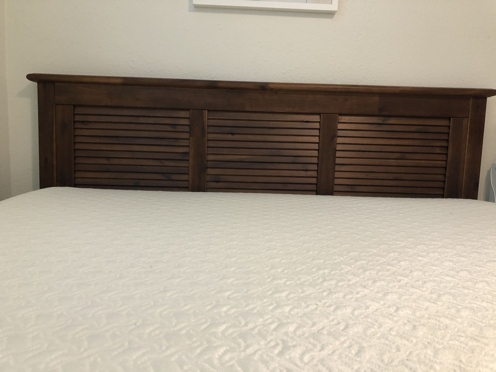 Blackstone Elite Kerrigan Queen Panel Bed Frame Brown