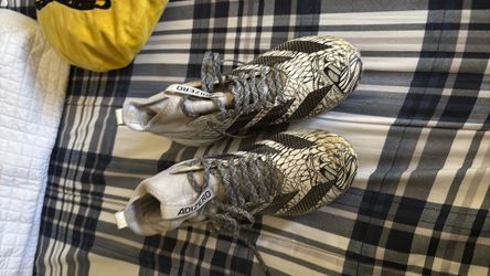Football cleats size 9half. 50$