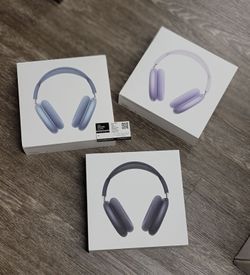 Apple - AirPods Max (Lightning) Brand New Sky Blue
