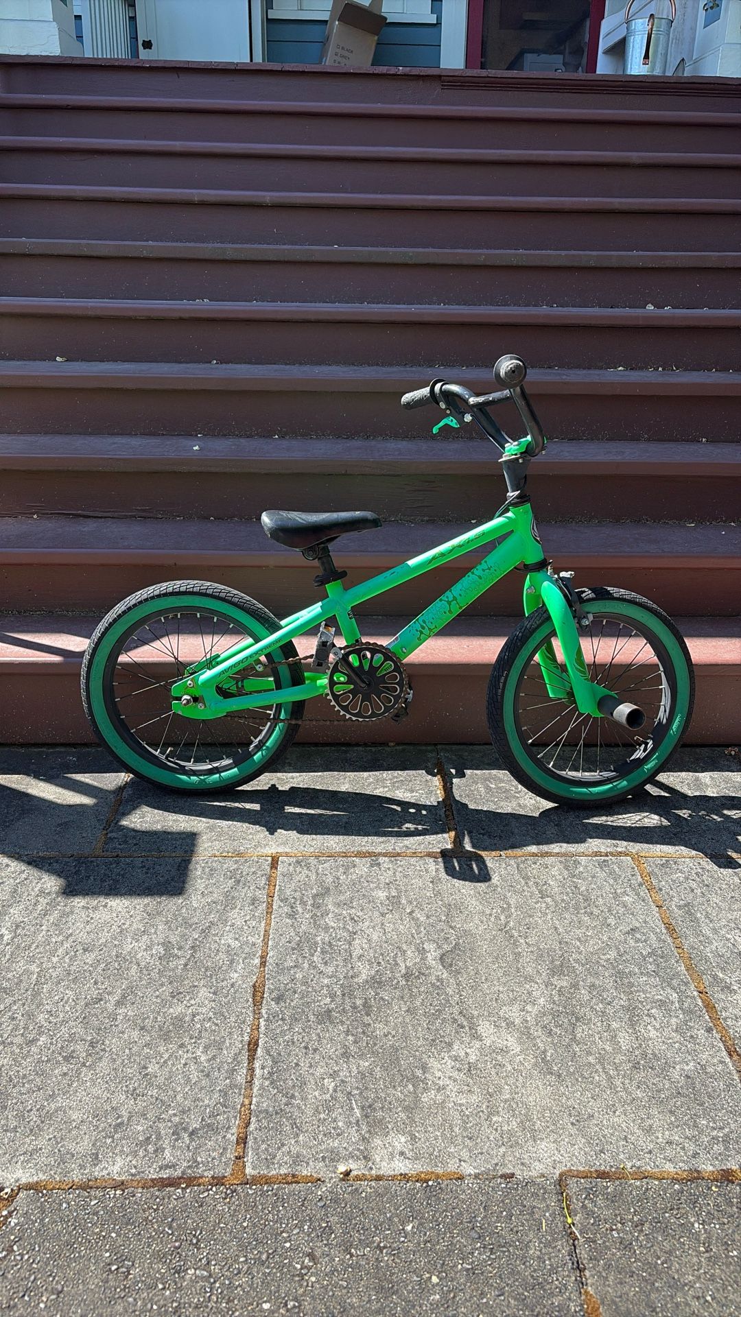 Avigo Extreme AX16