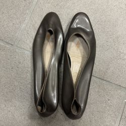 Salvatore Ferragamo Metallic Brown Leather Flats