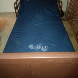 HOSPITAL BED  ( HARDLY USED )