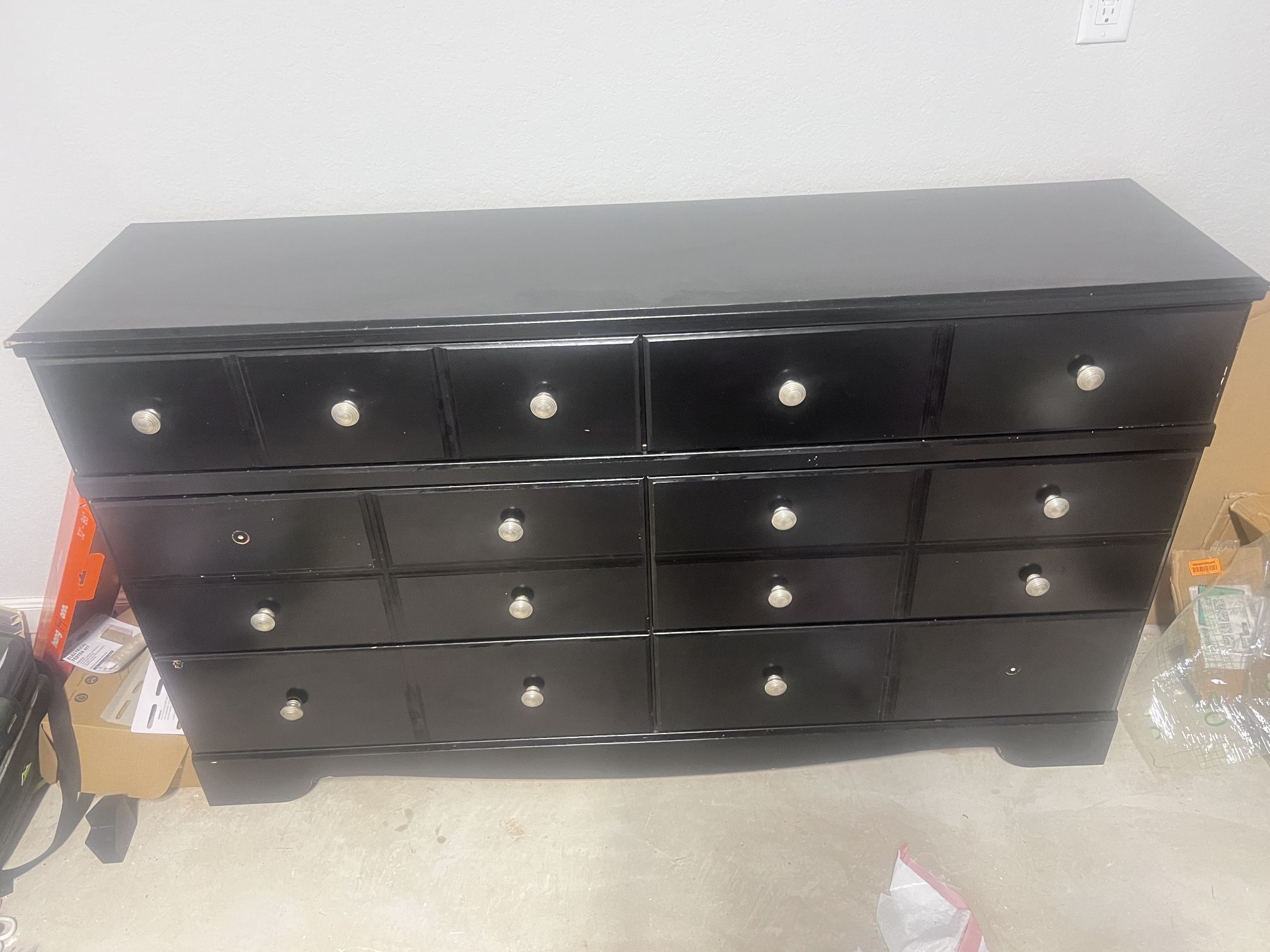 Dresser