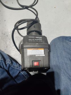 Drill bit sharpener