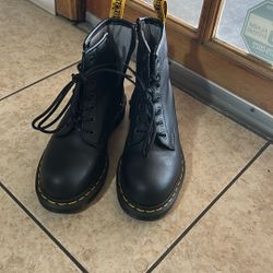 Doctor Martens Size 4UK
