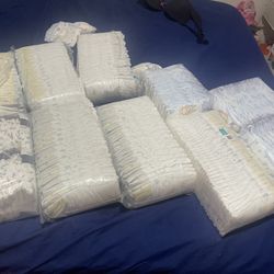 600 Diapers One Month