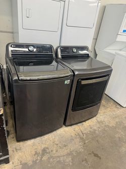 Used LG washer and dryer gas set