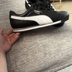 Men’s Puma Size 10.5