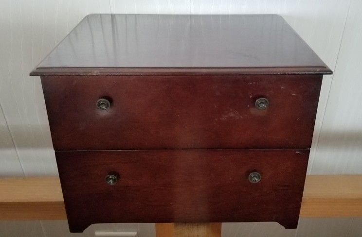 Bombay Company Wood 2-Compartment Box