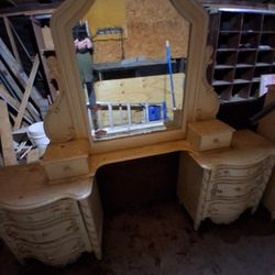 Solid Wood Vanity With Mirror And Two Dressors And Side Tables. 