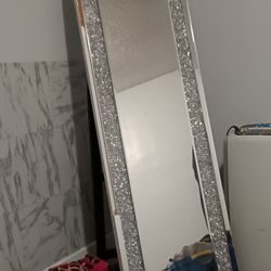 Crystal Stand Up Led Mirror