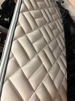 Mattress twin