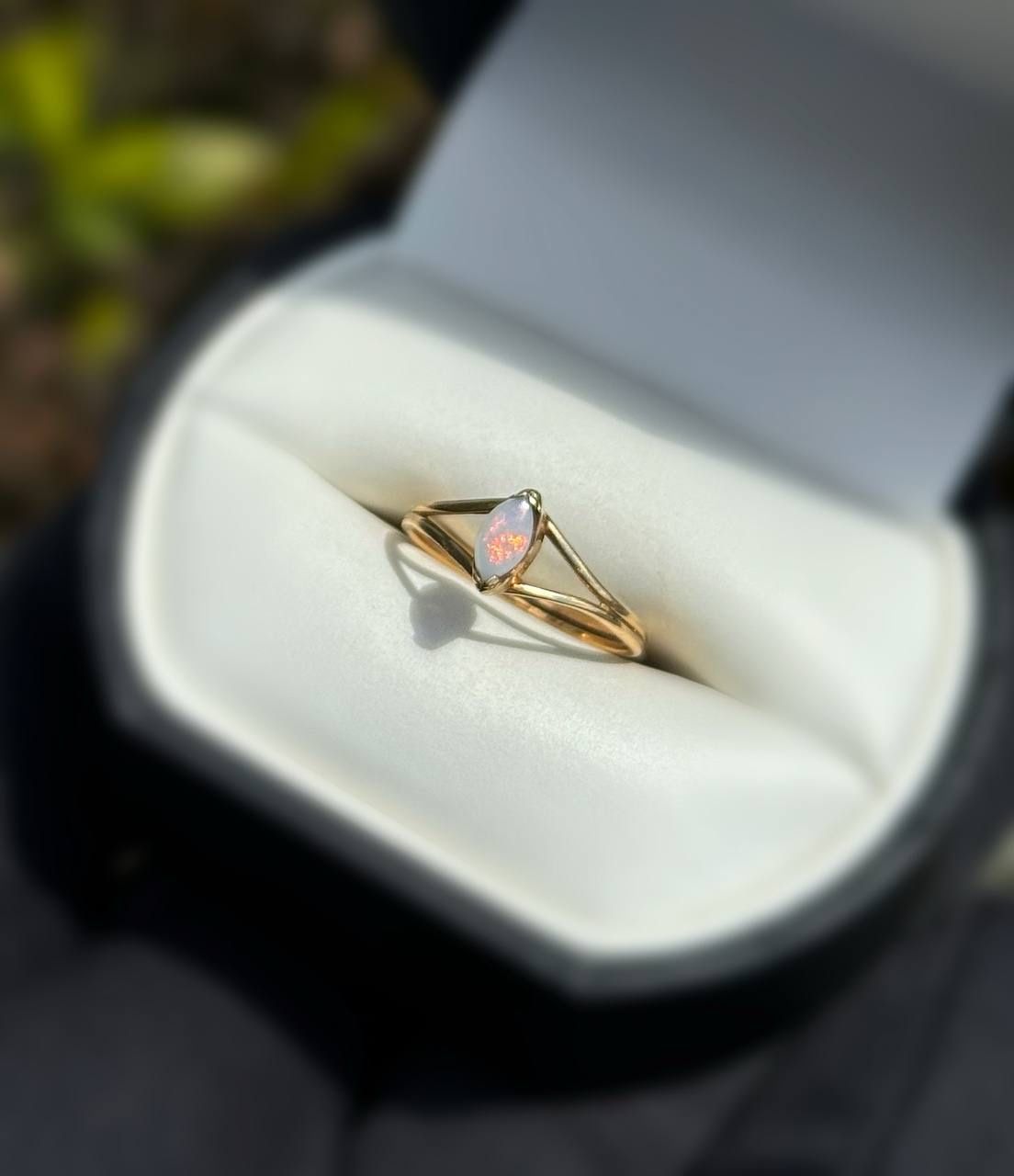 Jewelry 14k solid yellow gold opal 0.25CTW ring sz 4.75