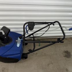 Snow Joe SJ623E electric snow blower.
