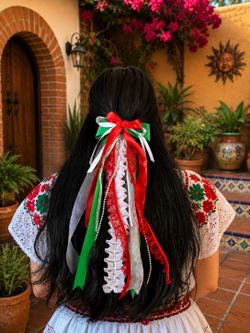 Mexican bows