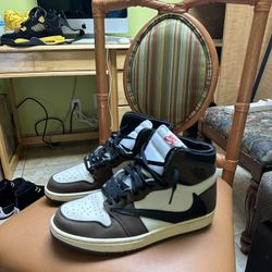 Travis scott jordan 1 size 11 new arrivals