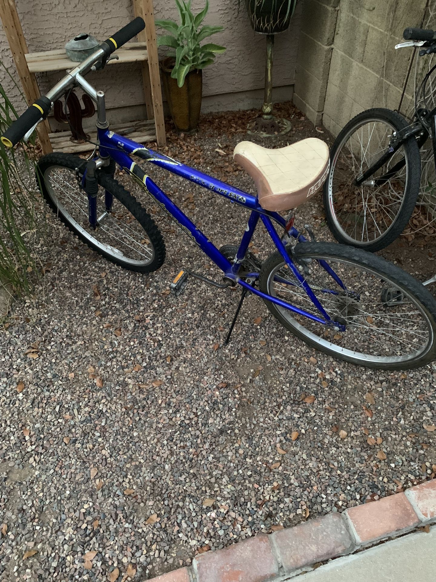 26 inch roadmaster Mountain Bike