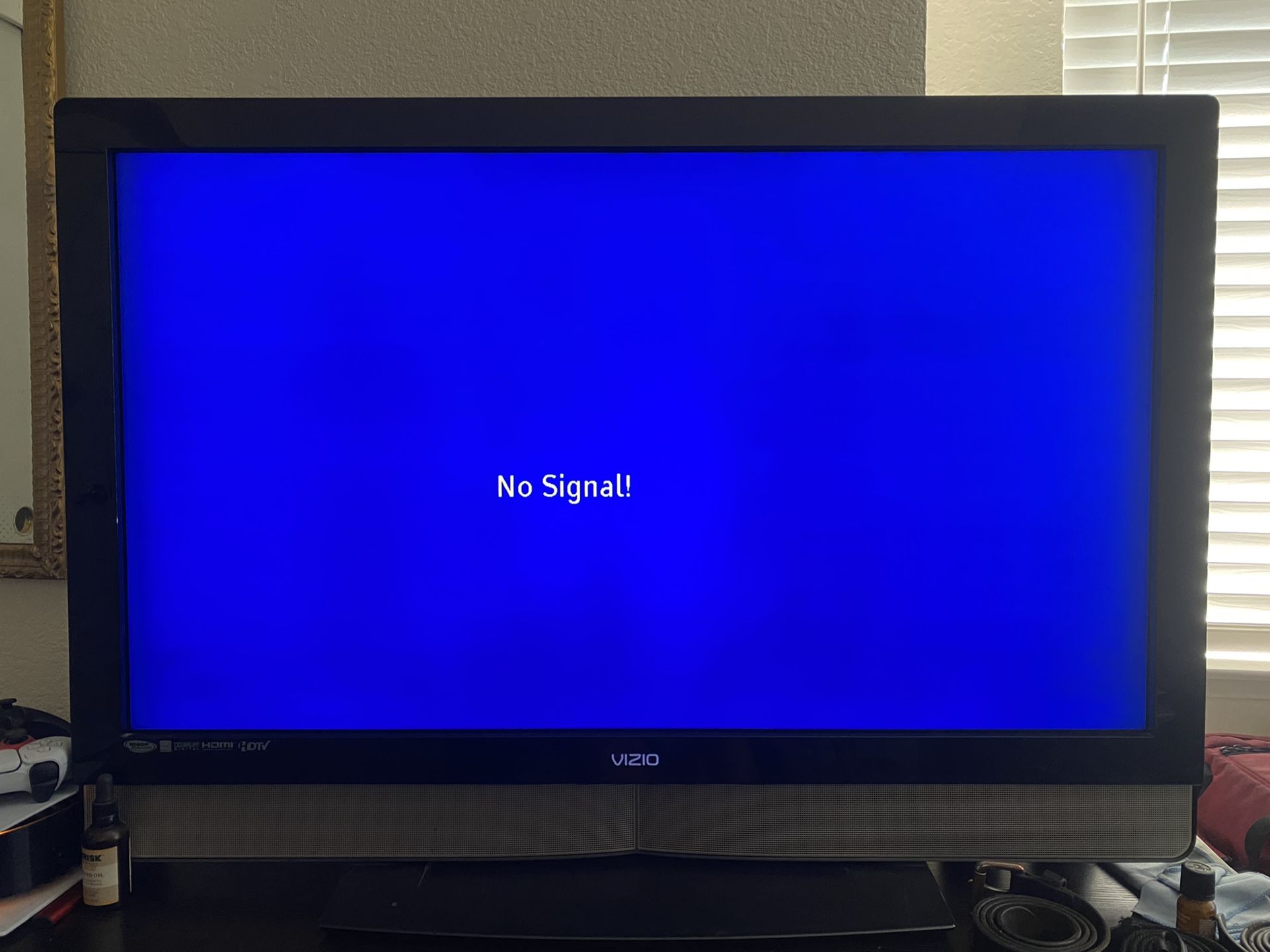 42” Vizio TV W/ Wall Mount