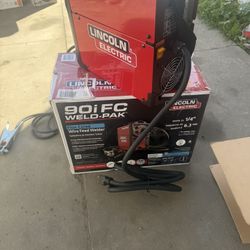 Lincoln Electric WELD-PAK 90i FC Flux-Cored Wire Feeder Welder (No Gas)