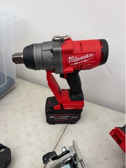 Milwaukee 1” impact gun