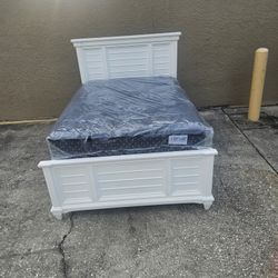 White Full Size Solid Wood Hilton Bed Frame With Brand New Full Size Plush Beautyrest Mattress And Box Spring In Plastic 