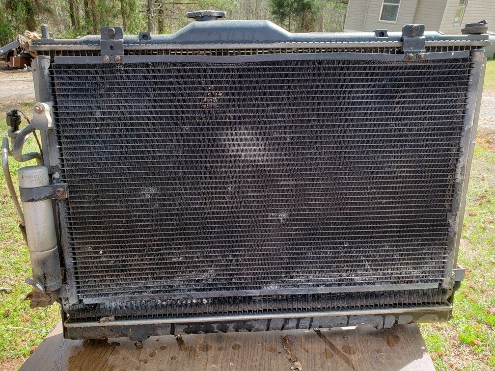 Radiator with fan motor