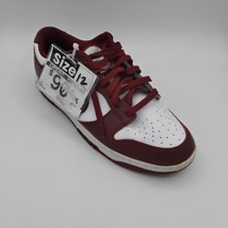 Nike DUNKS SIZE 12