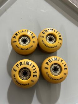 Primitive skate wheels size 52mm