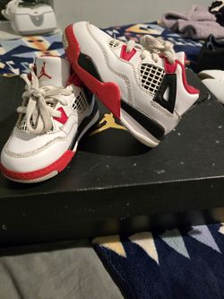 Nike Air Jordan 4 Retro TD Toddler White Fire Red Black BQ7670-160 Size 7C