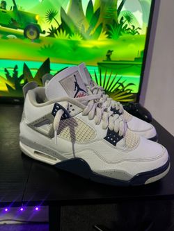 Jordan 4 Retros Midnight