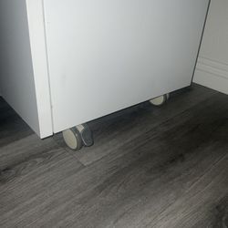 2 Drawer Metal Cabinet on Wheels (No key for lock)