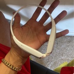 Retractable LG Bluetooth Headphones 