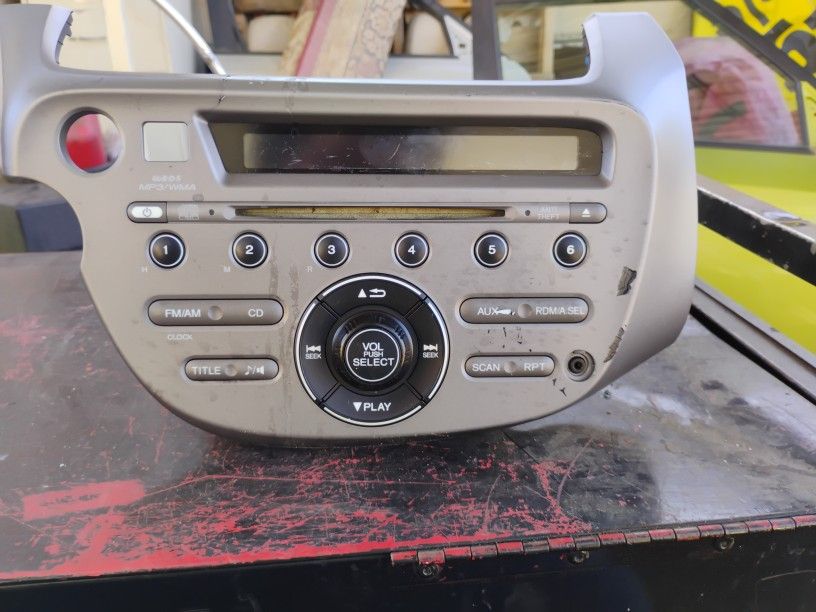 2011 Honda Fit Radio Computer Module