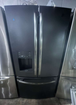 LG 3‑Door Refrigerator Black Stainless w/ Dispenser — Clean, Ready