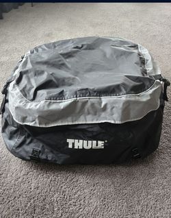 🚗 Thule Rooftop Cargo Carrier