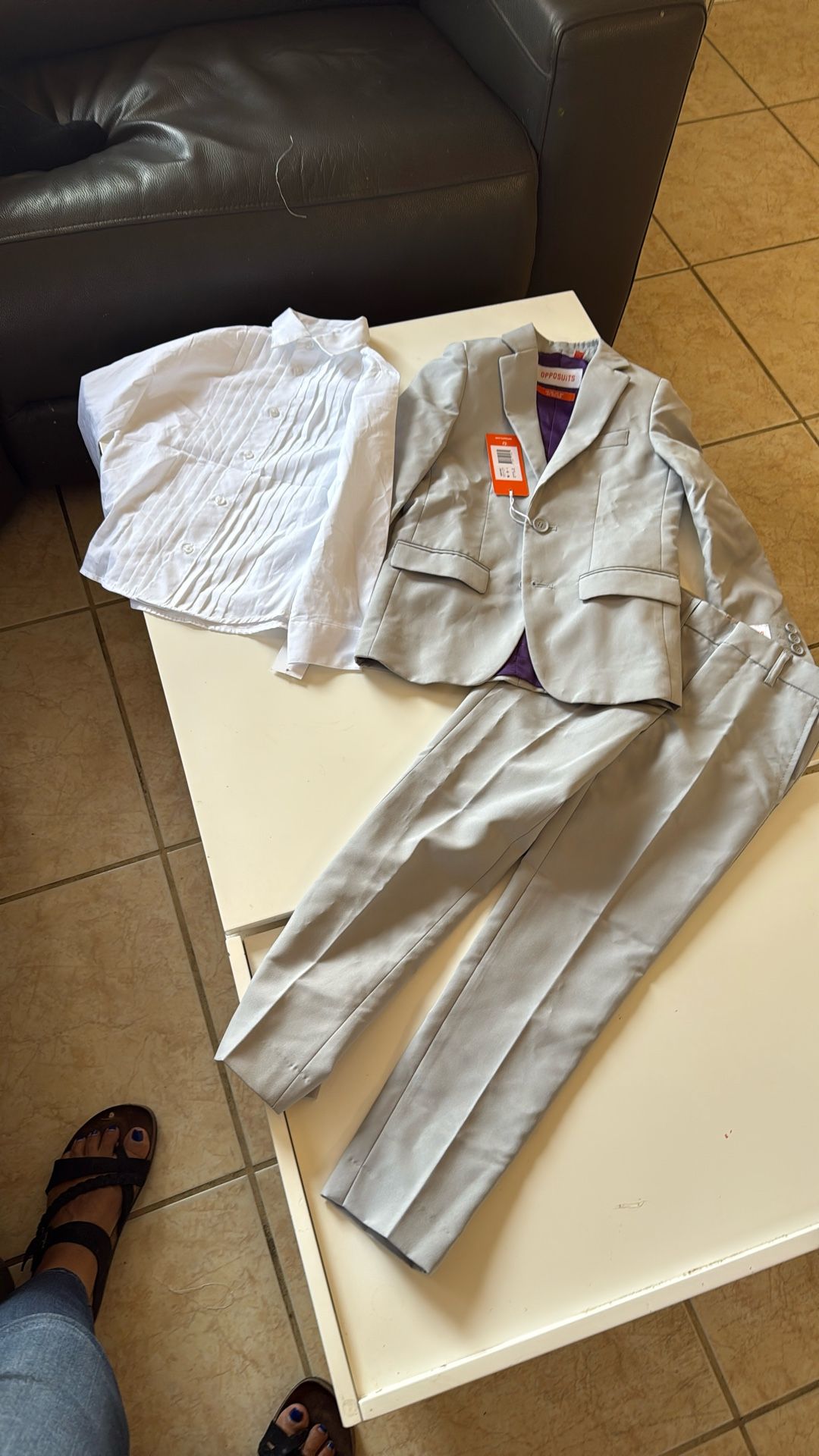 traje de niño size 8 camisa size 6 nuevo