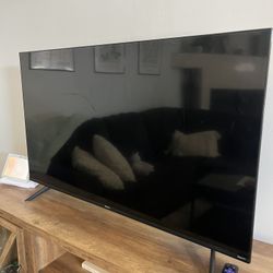 Roku Hisense 50in TV 