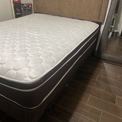 Queen size bed