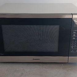 Panasonic Inverter Countertop Microwave