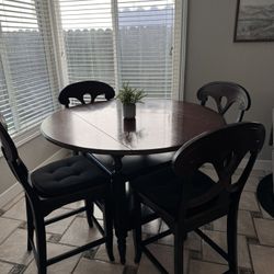 Pier 1 Dining Table And Chairs 