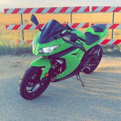 Kawasaki Ninja 300