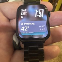 Apple Watch series  8 45MM