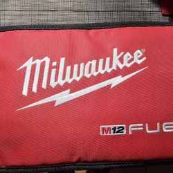 Milwaukee M12 Impact Drill Set Plus Shockwave Impact Duty Drill Bits