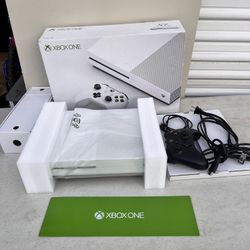 ALMOST NEW XBOX ONE S  FOR SALE IN GOOD CONDITION 